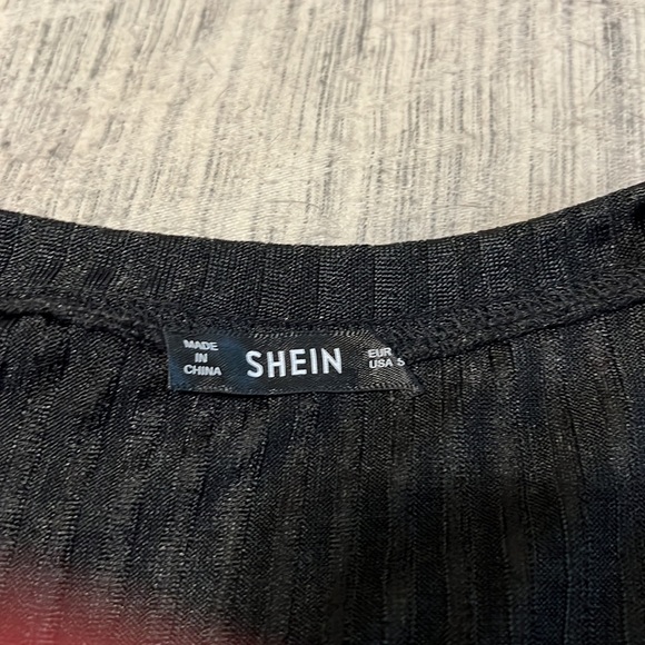 Sheer long sleeve black top size small from shein - Picture 3 of 3